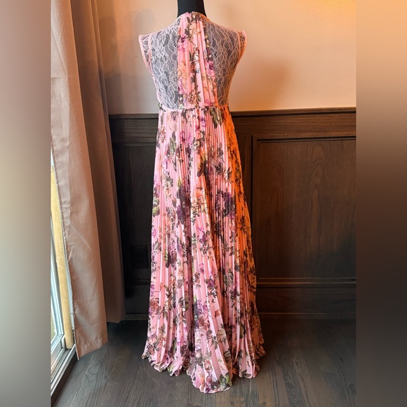 ASOS maternity pleated floral maxi dresss size 4 - Picture 4 of 8